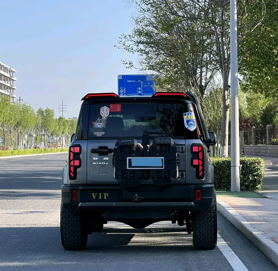 2024 Beijing BJ40 2.0T 245HP L4 8AT,autocango,china used car exporter,china ev exporter,chinese used car exporter,chinese used ev exporter