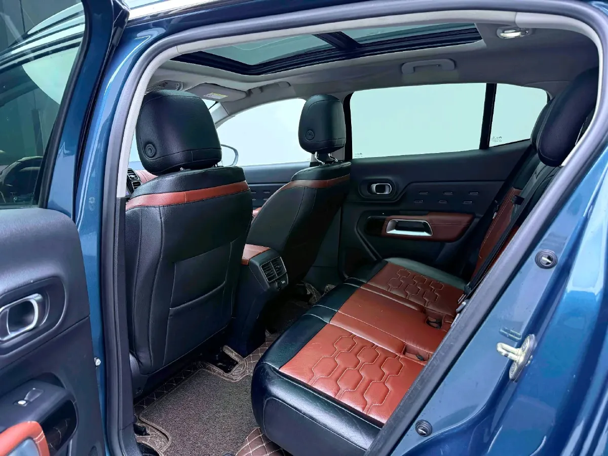 2017 Citroen C5 Aircross 1.8T 204HP L4 6AT,autocango,china used car exporter,china ev exporter,chinese used car exporter,chinese used ev exporter