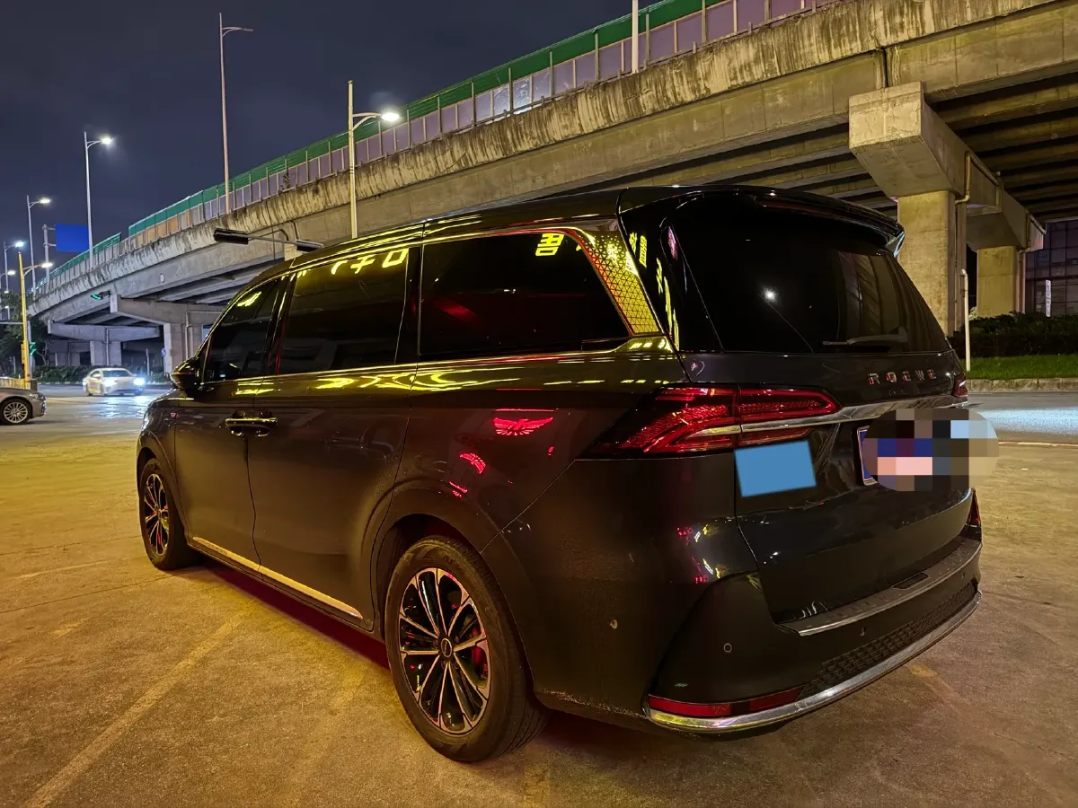 2022 Roewe iMAX8 2.0T 234HP L4 8AT,autocango,china used car exporter,china ev exporter,chinese used car exporter,chinese used ev exporter