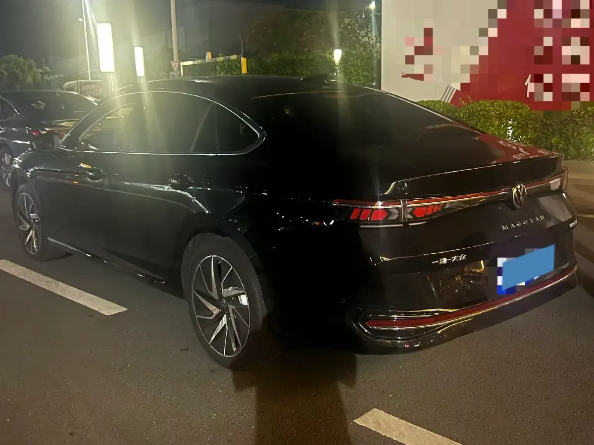 2026 Volkswagen Magotan 2.0T 220HP L4 7DCT,autocango,china used car exporter,china ev exporter,chinese used car exporter,chinese used ev exporter