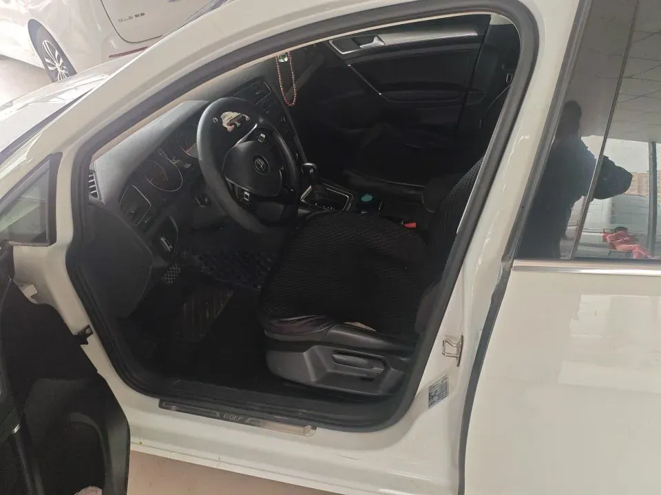 2018 Volkswagen Golf 1.6L 110HP L4 6AT,autocango,china used car exporter,china ev exporter,chinese used car exporter,chinese used ev exporter