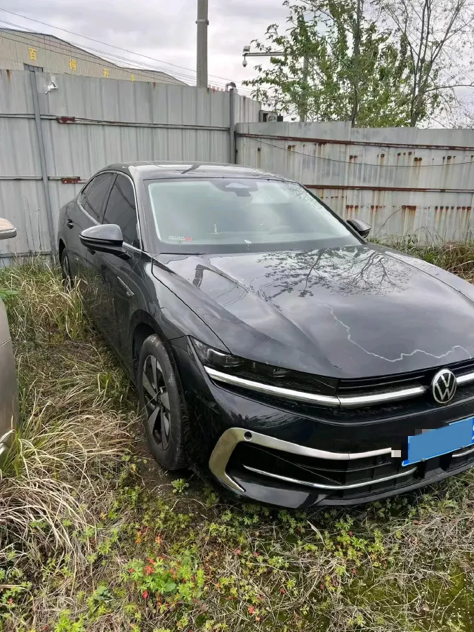 2024 Volkswagen Magotan 2.0T 220HP L4 7DCT,autocango,china used car exporter,china ev exporter,chinese used car exporter,chinese used ev exporter
