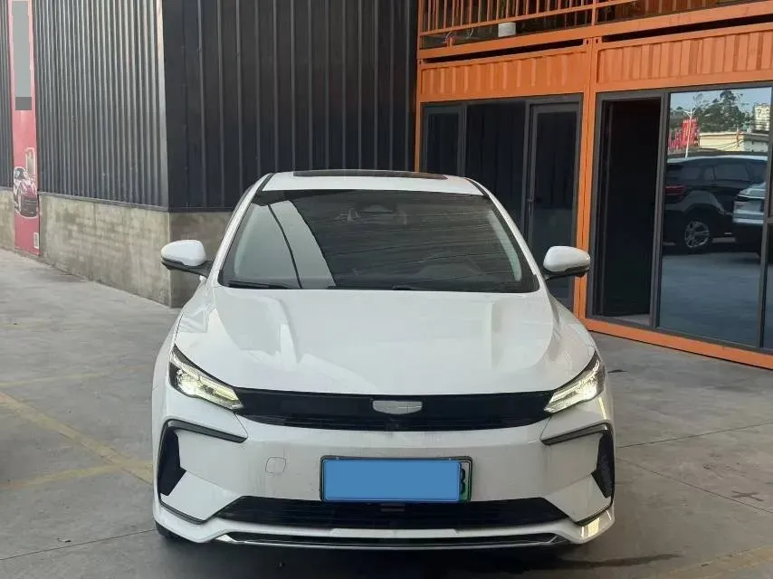 2024 Geely Emgrand L HiP 1.5T 181HP L4 3DHT PHEV 15.5KWH,autocango,china used car exporter,china ev exporter,chinese used car exporter,chinese used ev exporter