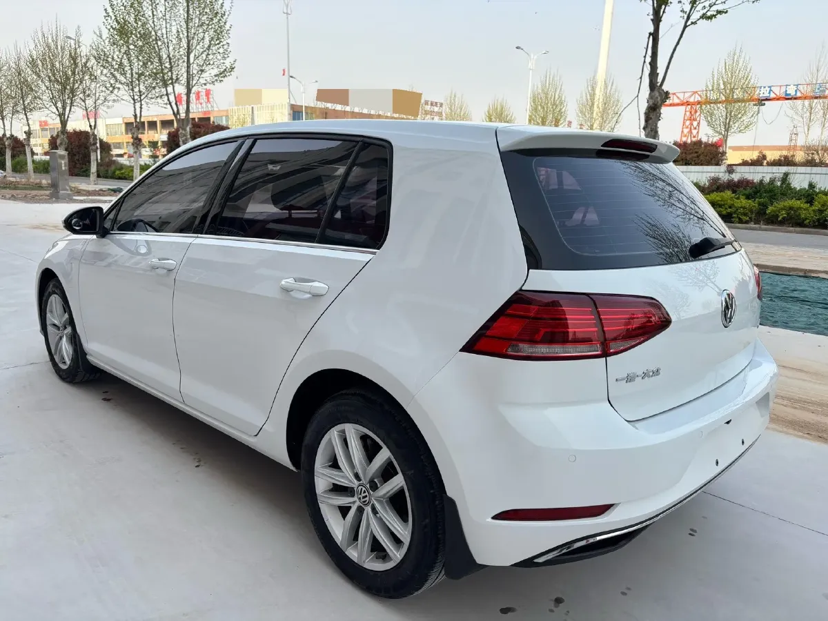 2018 Volkswagen Golf 1.6L 110HP L4 6AT,autocango,china used car exporter,china ev exporter,chinese used car exporter,chinese used ev exporter