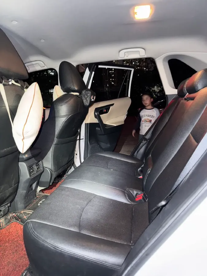 2020 Toyota RAV4 2.0L 171HP L4 CVT,autocango,china used car exporter,china ev exporter,chinese used car exporter,chinese used ev exporter