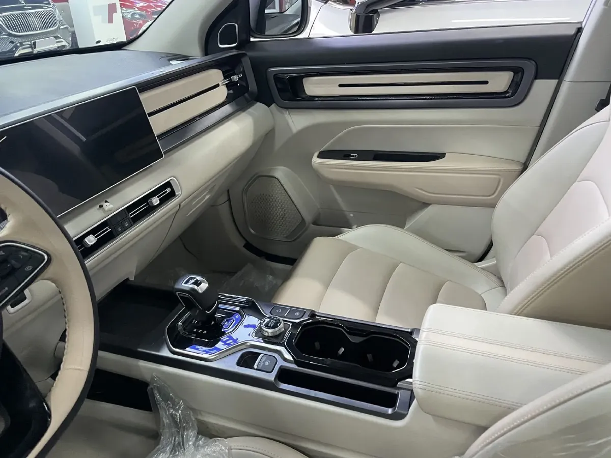 2023 Geely ICON 1.5T 181HP L4 7DCT,autocango,china used car exporter,china ev exporter,chinese used car exporter,chinese used ev exporter