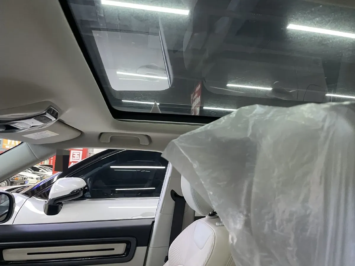 2023 Geely ICON 1.5T 181HP L4 7DCT,autocango,china used car exporter,china ev exporter,chinese used car exporter,chinese used ev exporter