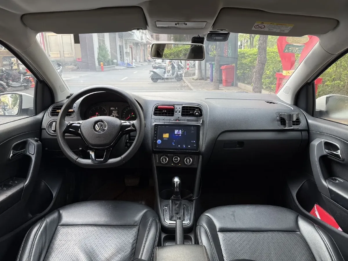 2016 Volkswagen Polo 1.4L 90HP L4 6AT,autocango,china used car exporter,china ev exporter,chinese used car exporter,chinese used ev exporter