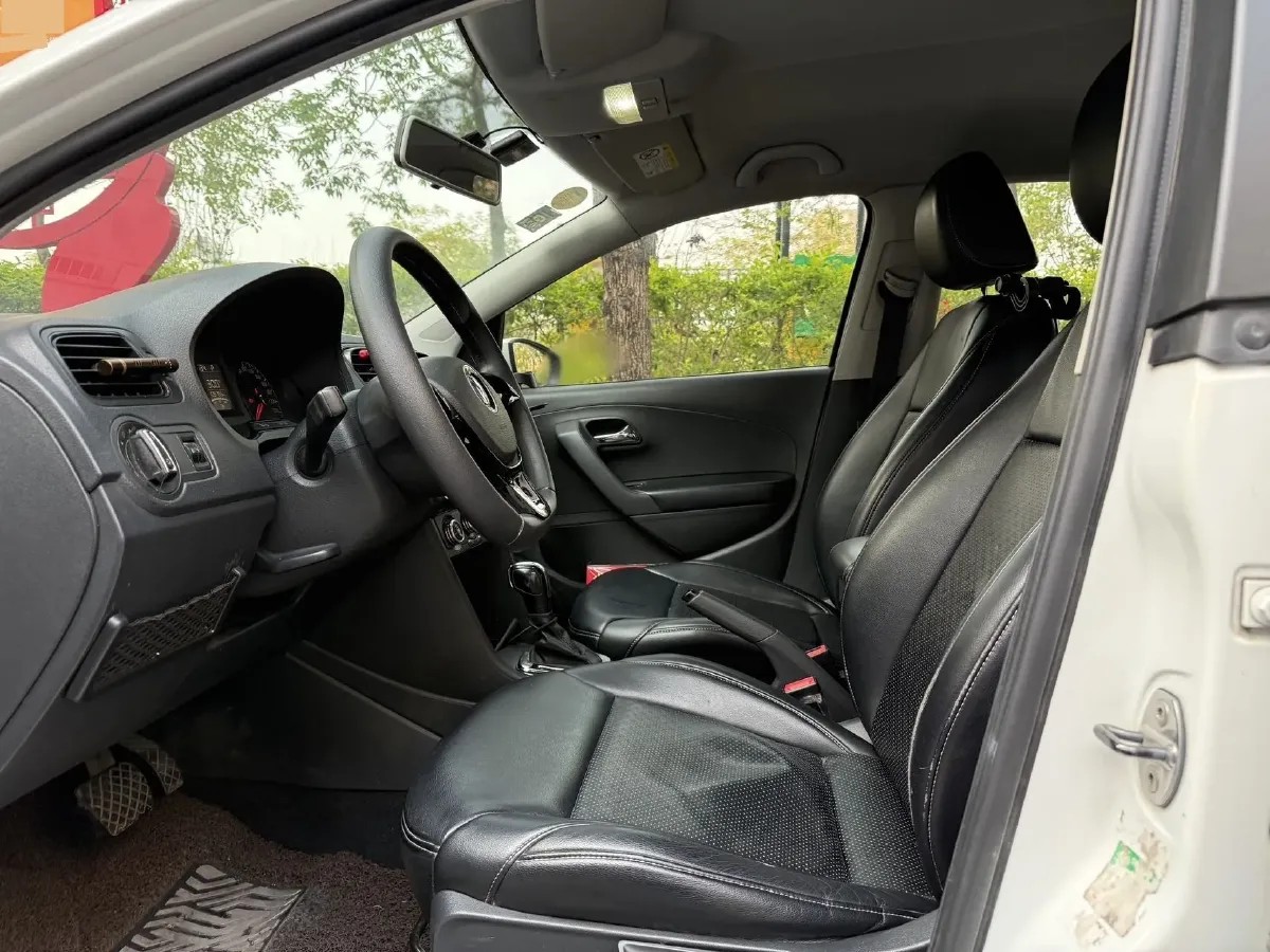 2016 Volkswagen Polo 1.4L 90HP L4 6AT,autocango,china used car exporter,china ev exporter,chinese used car exporter,chinese used ev exporter