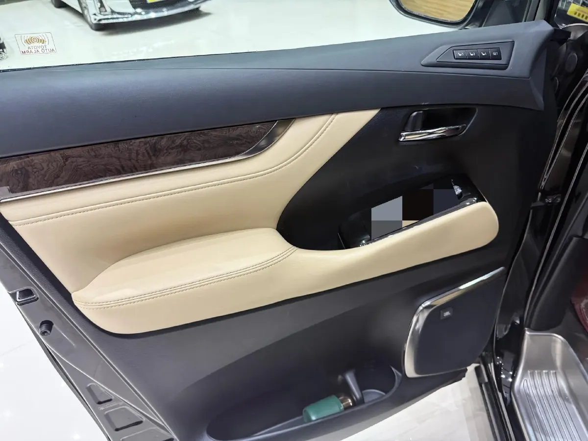 2019 Toyota Alphard 2.5L 117HP L4 E-CVT Hybrid,autocango,china used car exporter,china ev exporter,chinese used car exporter,chinese used ev exporter