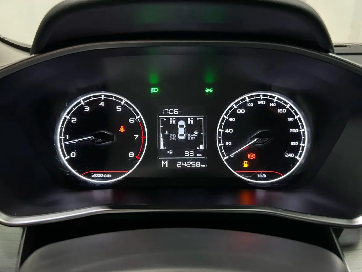 2021 Geely Coolray 1.4T 141HP L4 6MT,autocango,china used car exporter,china ev exporter,chinese used car exporter,chinese used ev exporter