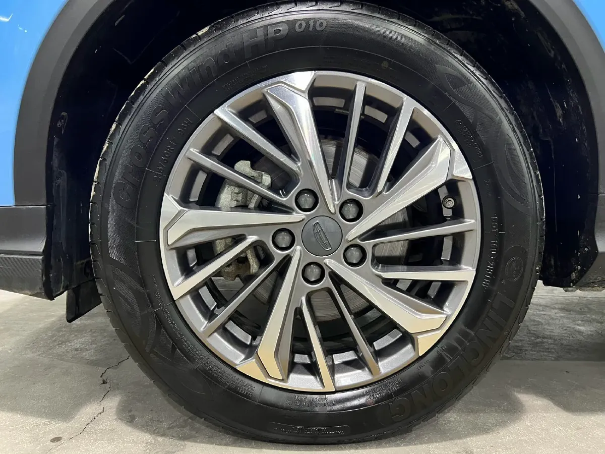 2021 Geely Coolray 1.4T 141HP L4 6MT,autocango,china used car exporter,china ev exporter,chinese used car exporter,chinese used ev exporter