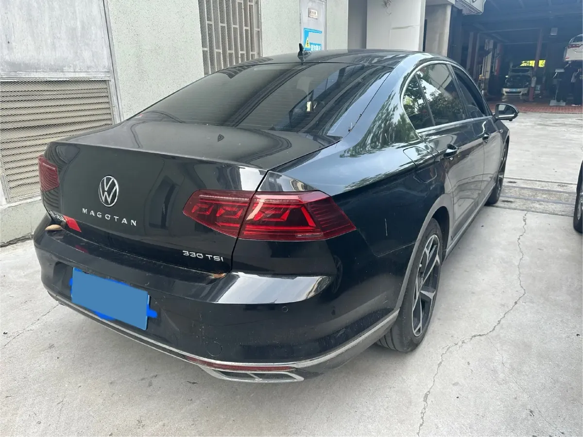 2024 Volkswagen Magotan 2.0T 186HP L4 7DCT,autocango,china used car exporter,china ev exporter,chinese used car exporter,chinese used ev exporter