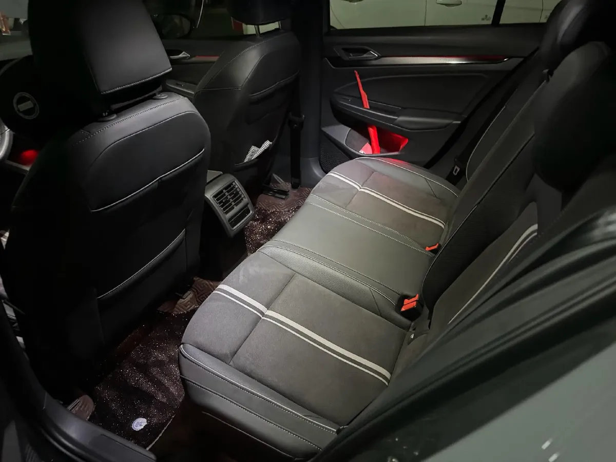 2023 Volkswagen Golf 1.4T 150HP L4 7DCT,autocango,china used car exporter,china ev exporter,chinese used car exporter,chinese used ev exporter