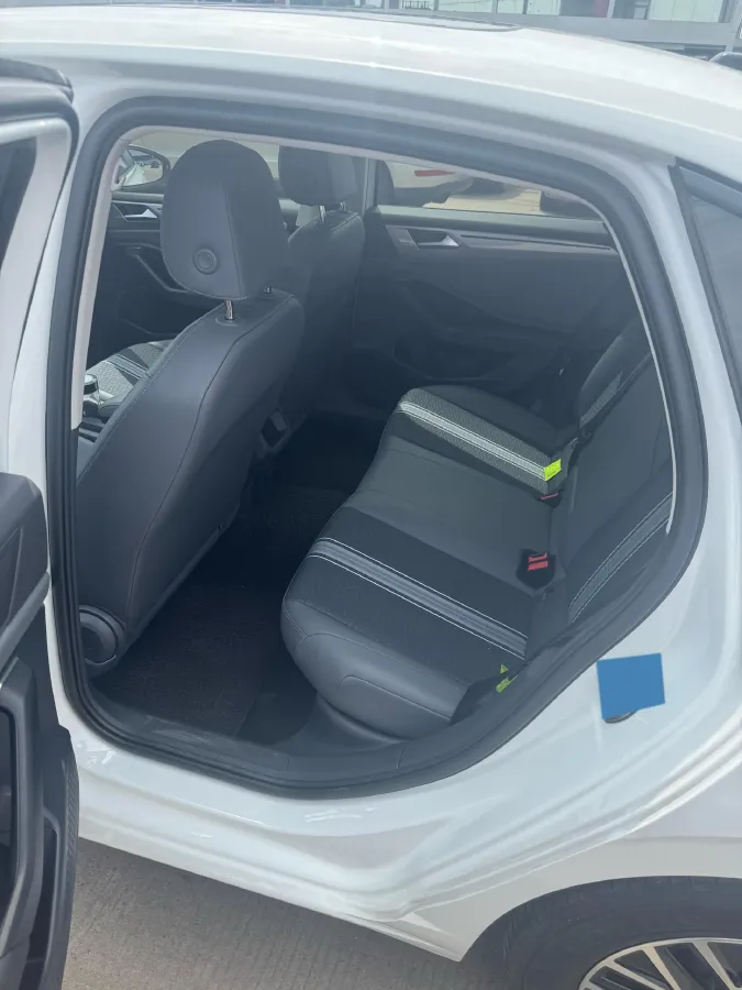 2023 Volkswagen Sagitar 1.2T 116HP L4 7DCT,autocango,china used car exporter,china ev exporter,chinese used car exporter,chinese used ev exporter