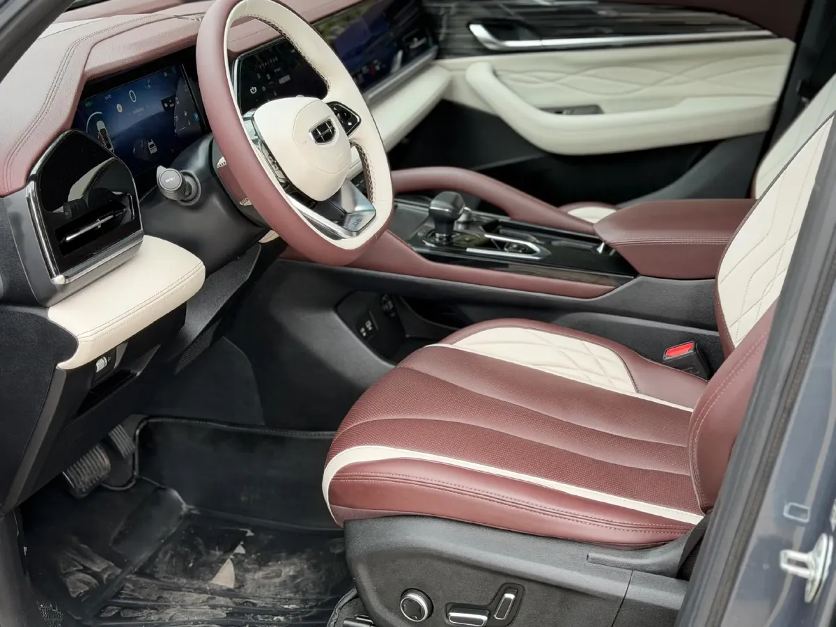 2021 Geely Monjaro 2.0T 218HP L4 7DCT,autocango,china used car exporter,china ev exporter,chinese used car exporter,chinese used ev exporter