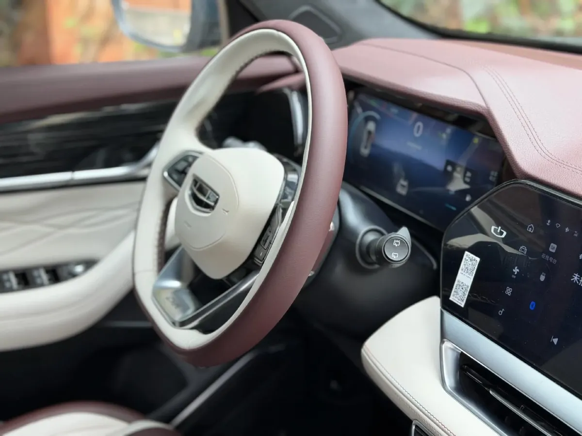 2021 Geely Monjaro 2.0T 218HP L4 7DCT,autocango,china used car exporter,china ev exporter,chinese used car exporter,chinese used ev exporter