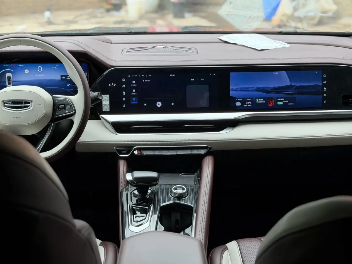 2021 Geely Monjaro 2.0T 218HP L4 7DCT,autocango,china used car exporter,china ev exporter,chinese used car exporter,chinese used ev exporter