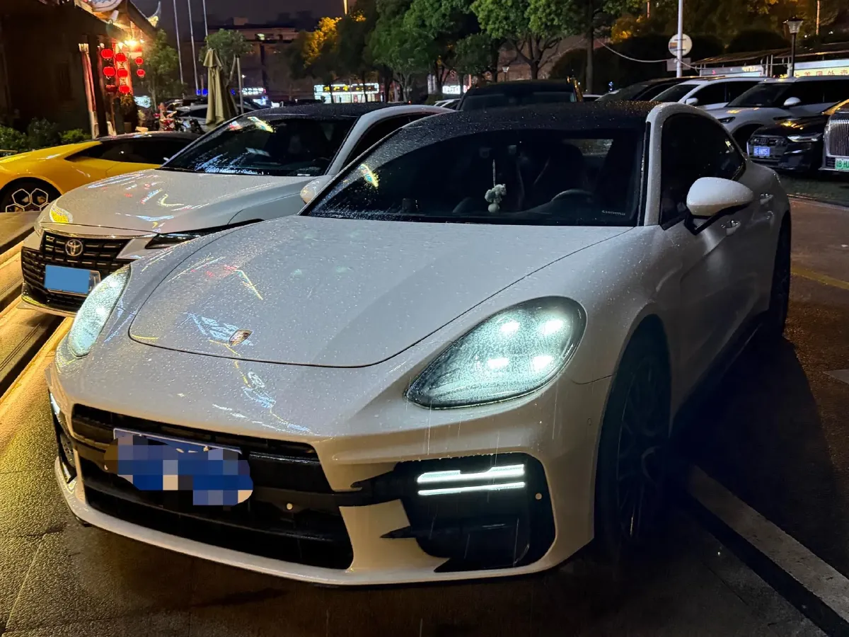 2019 Porsche Panamera 2.9T 330HP V6 8DCT,autocango,china used car exporter,china ev exporter,chinese used car exporter,chinese used ev exporter