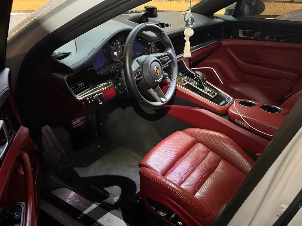 2019 Porsche Panamera 2.9T 330HP V6 8DCT,autocango,china used car exporter,china ev exporter,chinese used car exporter,chinese used ev exporter