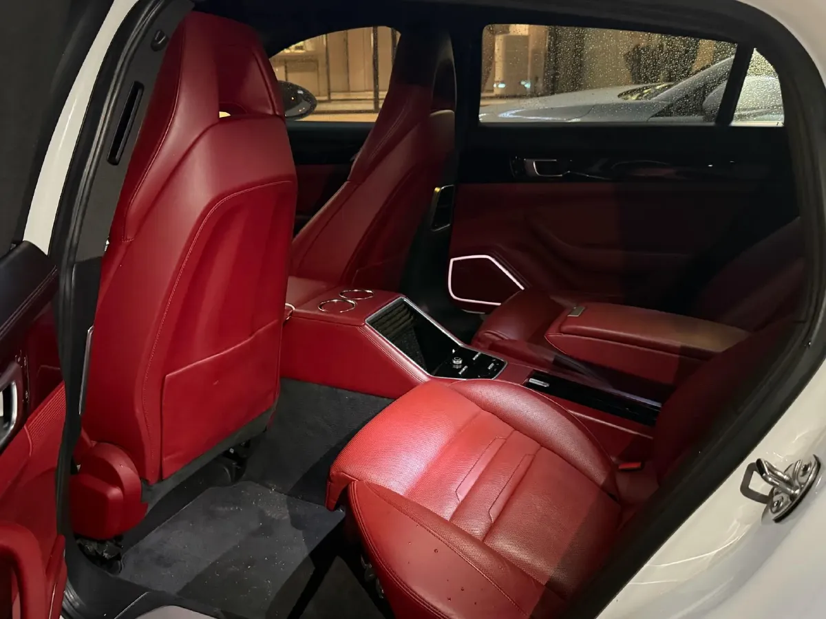 2019 Porsche Panamera 2.9T 330HP V6 8DCT,autocango,china used car exporter,china ev exporter,chinese used car exporter,chinese used ev exporter