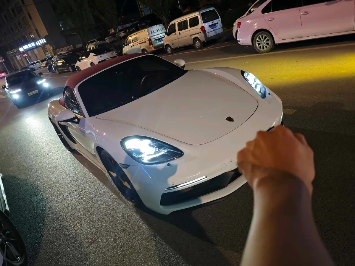 2020 Porsche 718 2.5T 366HP H4 7DCT,autocango,china used car exporter,china ev exporter,chinese used car exporter,chinese used ev exporter