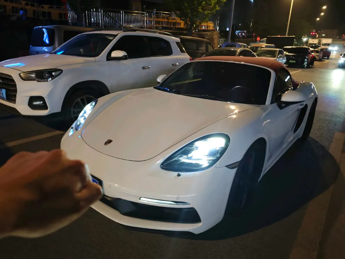 2020 Porsche 718 2.5T 366HP H4 7DCT,autocango,china used car exporter,china ev exporter,chinese used car exporter,chinese used ev exporter