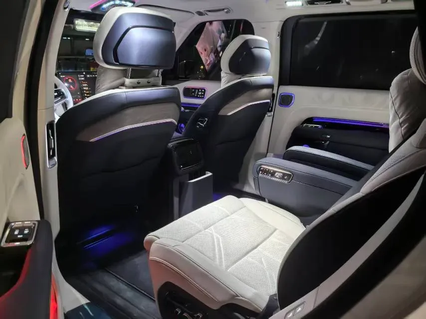 2025 Zeekr 9X 2.0T 279HP L4 1DHT PHEV,autocango,china used car exporter,china ev exporter,chinese used car exporter,chinese used ev exporter