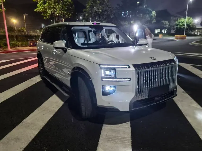 2025 Zeekr 9X 2.0T 279HP L4 1DHT PHEV,autocango,china used car exporter,china ev exporter,chinese used car exporter,chinese used ev exporter