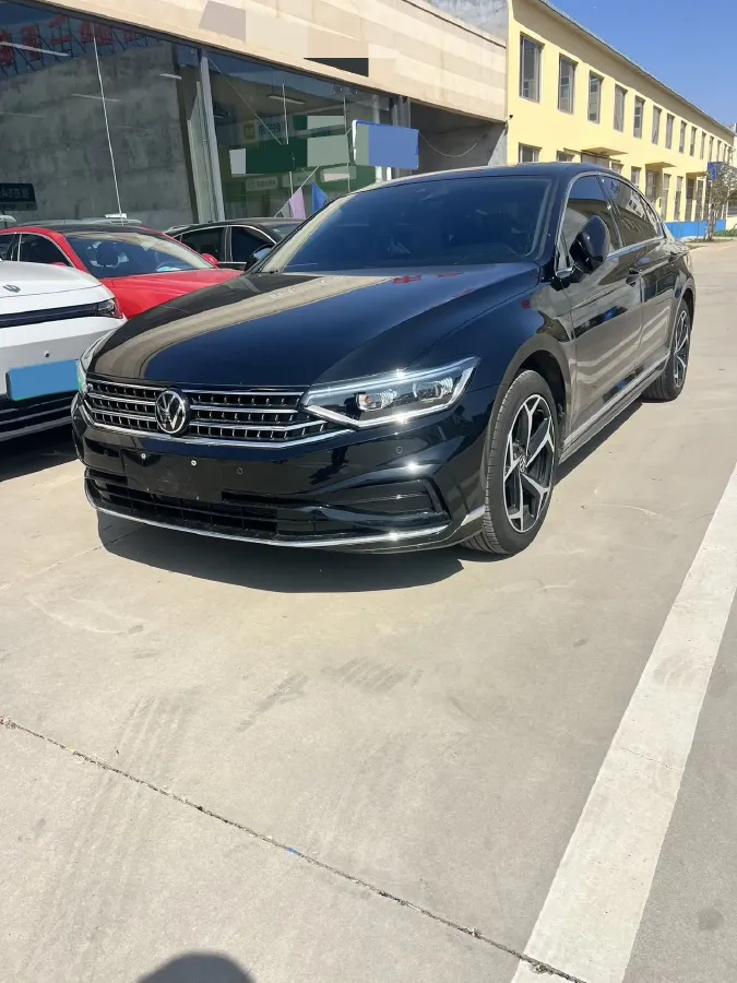 2026 Volkswagen Magotan 2.0T 220HP L4 7DCT,autocango,china used car exporter,china ev exporter,chinese used car exporter,chinese used ev exporter