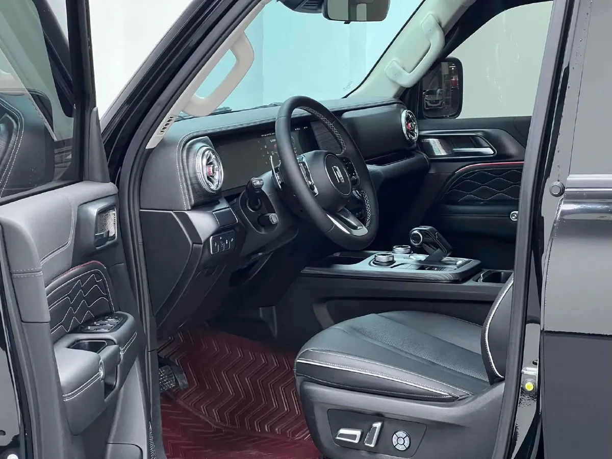 2023 Tank 300 2.0T 227HP L4 8AT,autocango,china used car exporter,china ev exporter,chinese used car exporter,chinese used ev exporter