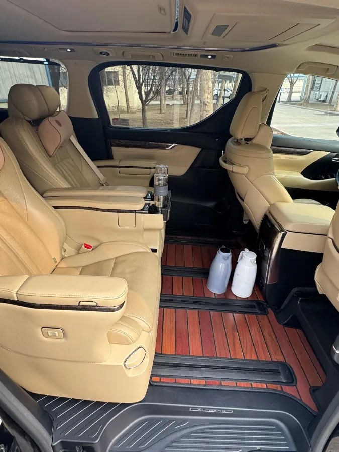 2018 Toyota Alphard 3.5L 301HP V6 8AT,autocango,china used car exporter,china ev exporter,chinese used car exporter,chinese used ev exporter