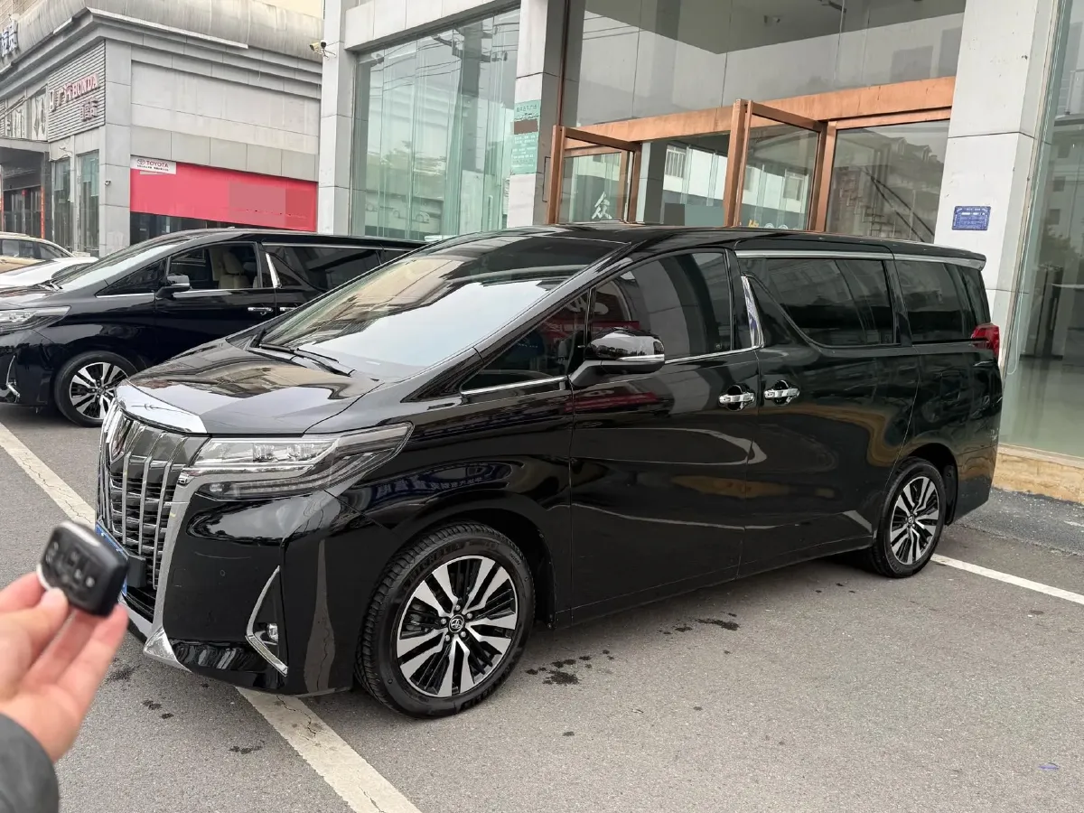 2018 Toyota Alphard 3.5L 301HP V6 8AT,autocango,china used car exporter,china ev exporter,chinese used car exporter,chinese used ev exporter