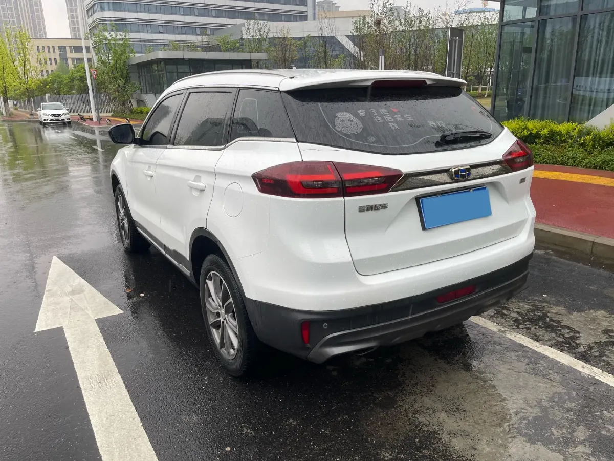 2020 Roewe i6 1.5T 169HP L4 7DCT,autocango,china used car exporter,china ev exporter,chinese used car exporter,chinese used ev exporter