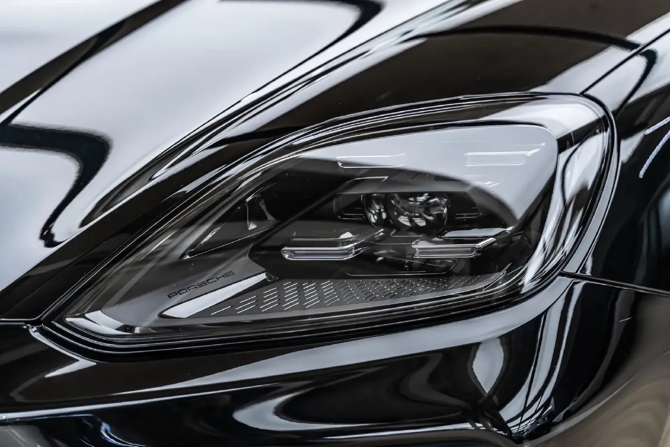 2024 Porsche Cayenne 3.0T 354HP V6 8AT,autocango,china used car exporter,china ev exporter,chinese used car exporter,chinese used ev exporter