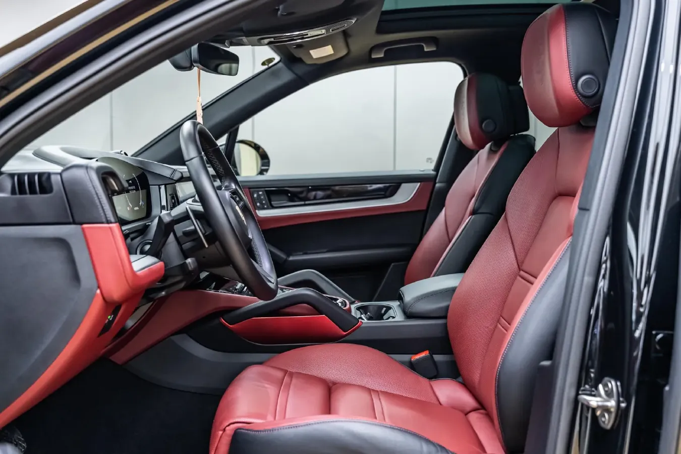 2024 Porsche Cayenne 3.0T 354HP V6 8AT,autocango,china used car exporter,china ev exporter,chinese used car exporter,chinese used ev exporter