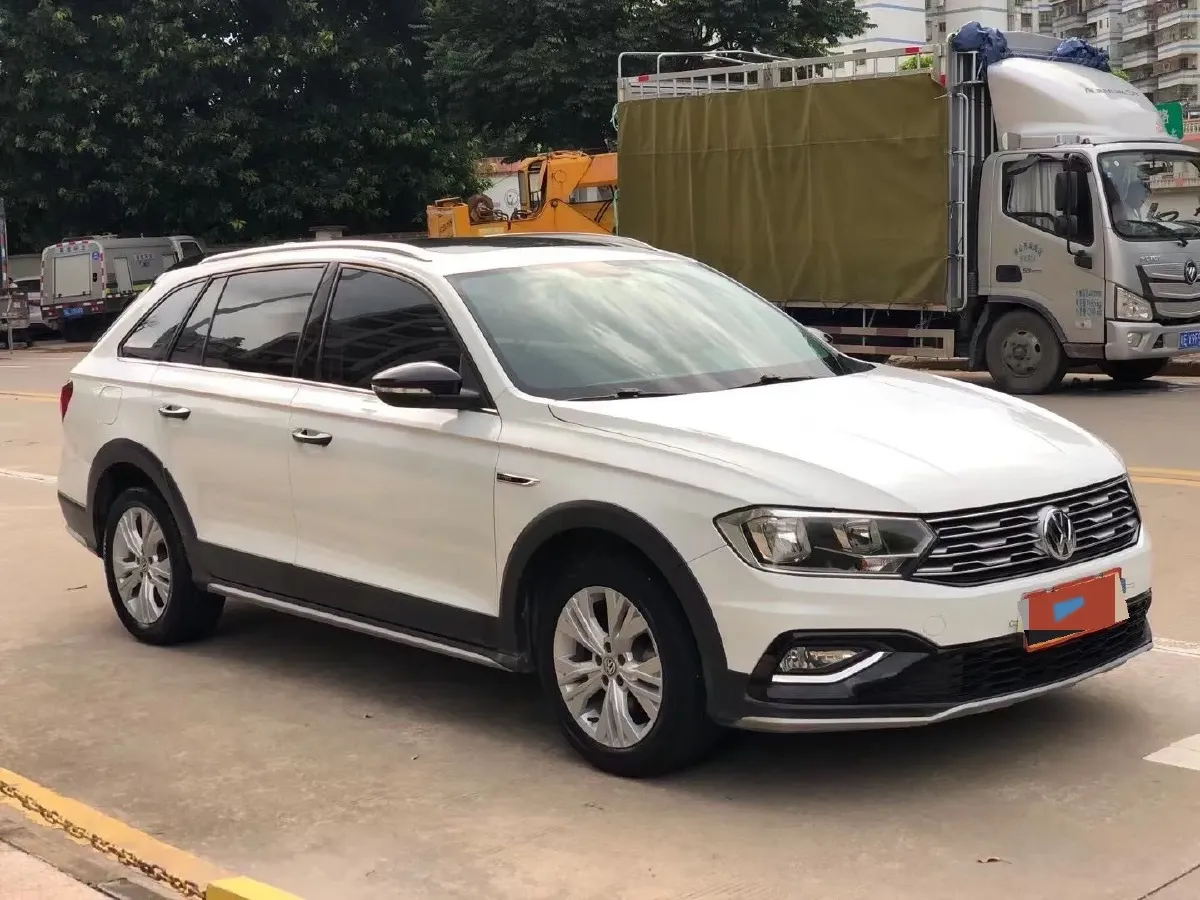 2017 Volkswagen C-Trek 1.6L 110HP L4 6AT,autocango,china used car exporter,china ev exporter,chinese used car exporter,chinese used ev exporter