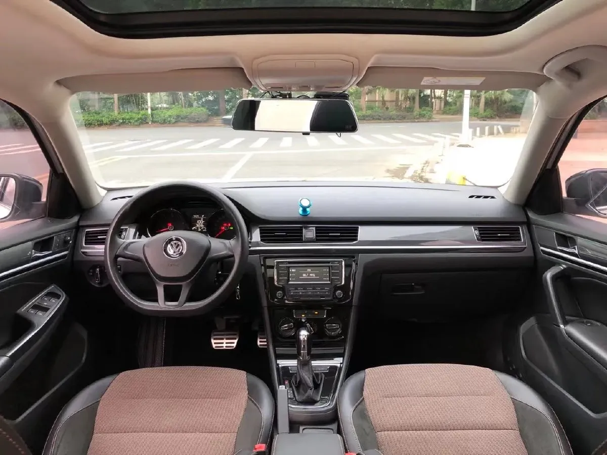 2017 Volkswagen C-Trek 1.6L 110HP L4 6AT,autocango,china used car exporter,china ev exporter,chinese used car exporter,chinese used ev exporter