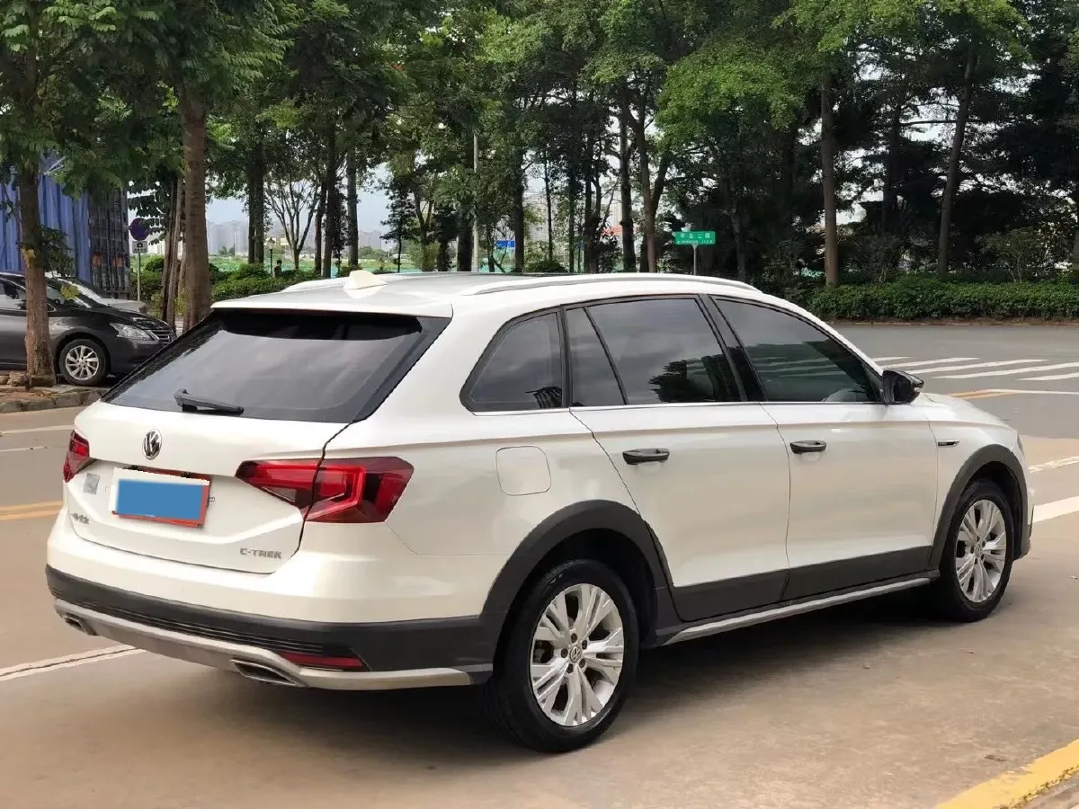 2017 Volkswagen C-Trek 1.6L 110HP L4 6AT,autocango,china used car exporter,china ev exporter,chinese used car exporter,chinese used ev exporter