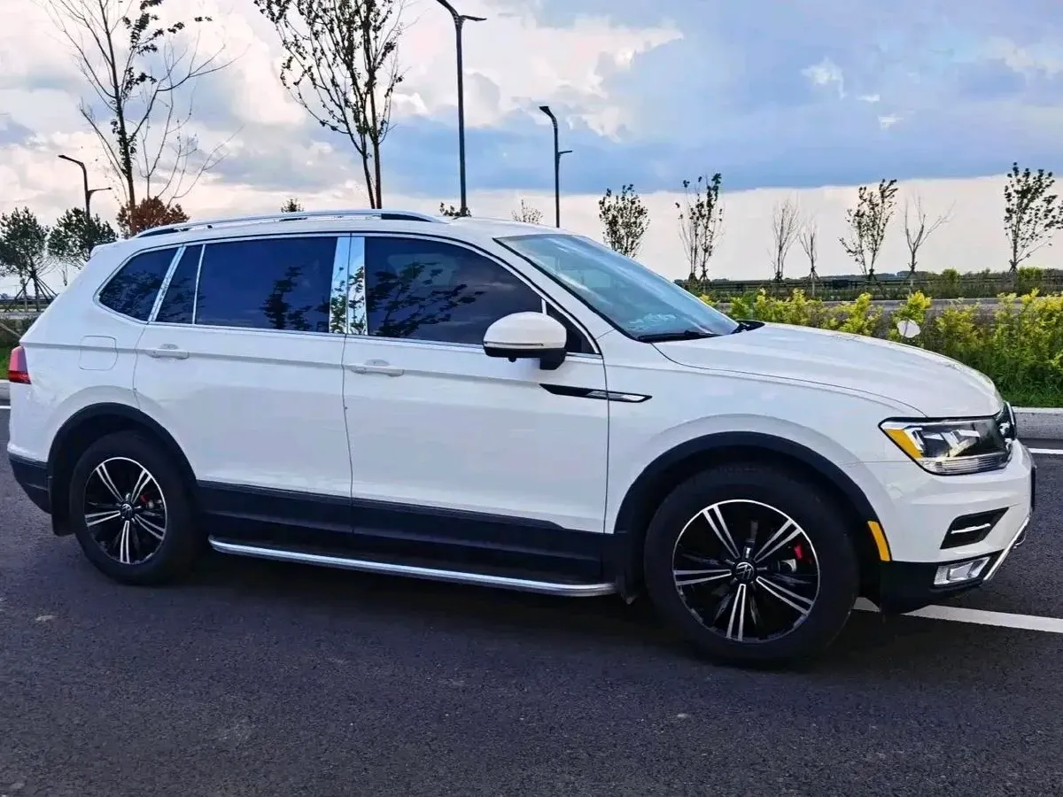 2021 Volkswagen Tiguan L 1.4T 150HP L4 7DCT,autocango,china used car exporter,china ev exporter,chinese used car exporter,chinese used ev exporter