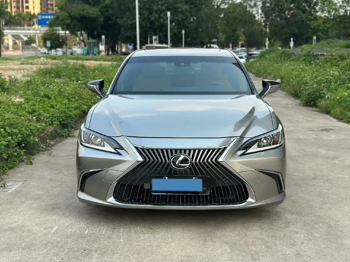 2018 Lexus ES 2.0L 167HP L4 6AT,autocango,china used car exporter,china ev exporter,chinese used car exporter,chinese used ev exporter