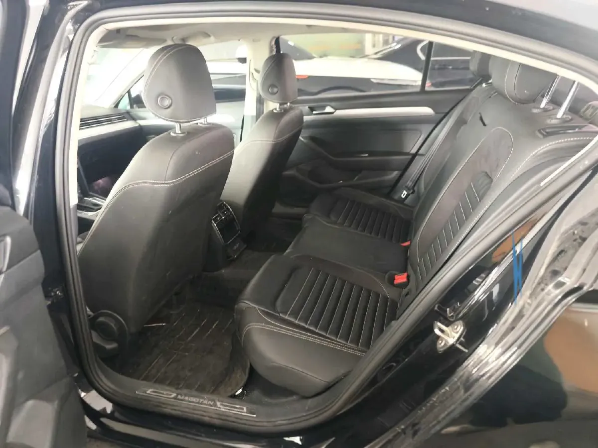 2020 Volkswagen Magotan 1.4T 150HP L4 7DCT,autocango,china used car exporter,china ev exporter,chinese used car exporter,chinese used ev exporter