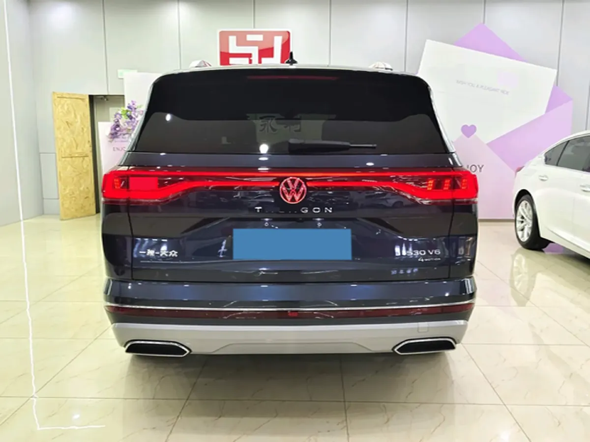 2023 Volkswagen Talagon 2.5T 299HP V6 7DCT,autocango,china used car exporter,china ev exporter,chinese used car exporter,chinese used ev exporter