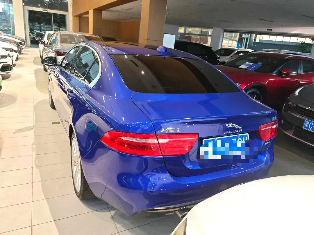 2019 Land Rover Discovery Sport 2.0T 200HP L4 9AT,autocango,china used car exporter,china ev exporter,chinese used car exporter,chinese used ev exporter