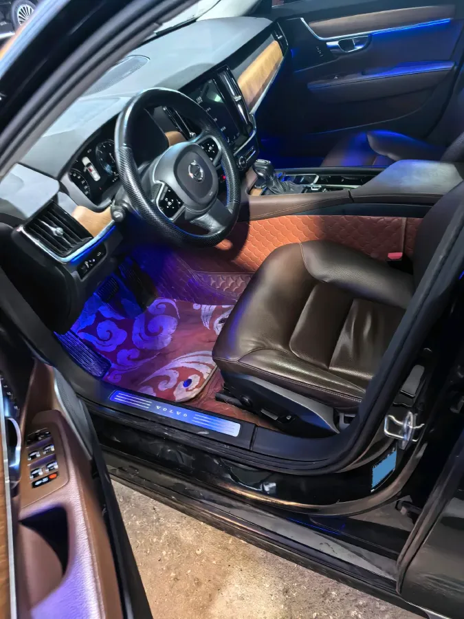 2019 Mercedes-Benz E Class 1.5T 184HP L4 9AT,autocango,china used car exporter,china ev exporter,chinese used car exporter,chinese used ev exporter