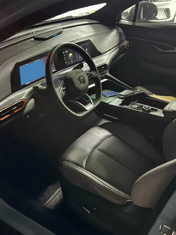 2022 ChangAn UNI-T 1.5T 188HP L4 7DCT,autocango,china used car exporter,china ev exporter,chinese used car exporter,chinese used ev exporter