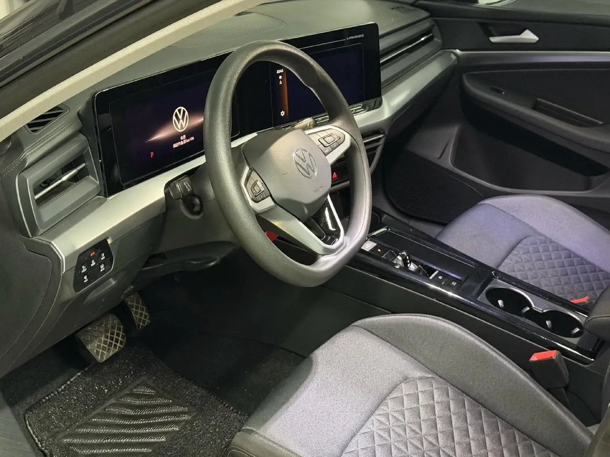 2022 Jetour DASHING i-DM 1.5T 156HP L4 3DHT PHEV 19.27KWH,autocango,china used car exporter,china ev exporter,chinese used car exporter,chinese used ev exporter