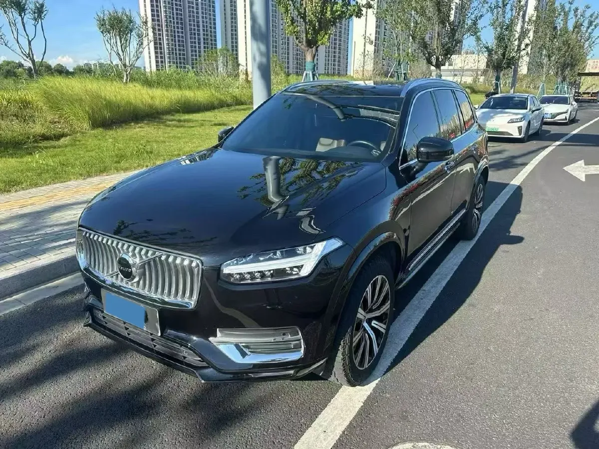 2023 Volvo XC90 2.0T 250HP L4 8AT,autocango,china used car exporter,china ev exporter,chinese used car exporter,chinese used ev exporter
