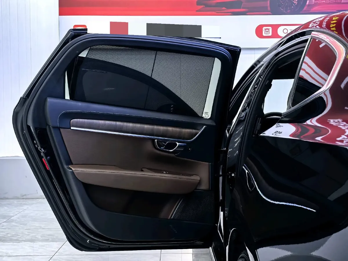 2022 Volvo S90 2.0T 250HP L4 8AT,autocango,china used car exporter,china ev exporter,chinese used car exporter,chinese used ev exporter