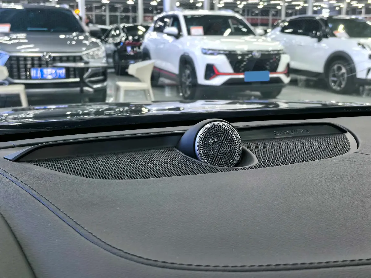 2022 Volvo S90 2.0T 250HP L4 8AT,autocango,china used car exporter,china ev exporter,chinese used car exporter,chinese used ev exporter